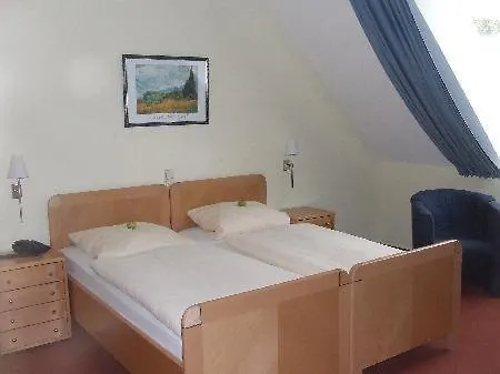 Land-gut-hotel Otterbergerhof 3* Otterberg